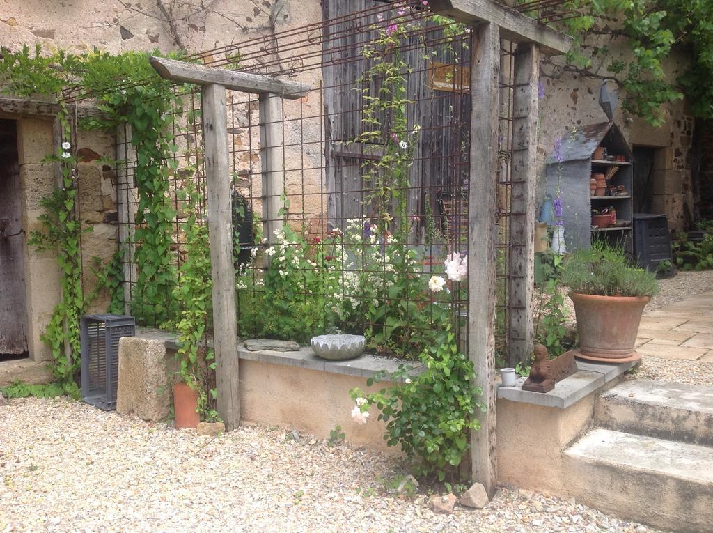 Avec Plaisir Bed & Breakfast Saint-Plaisir Exterior photo
